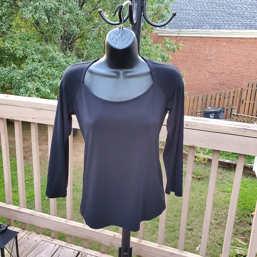 🎁Black tied top